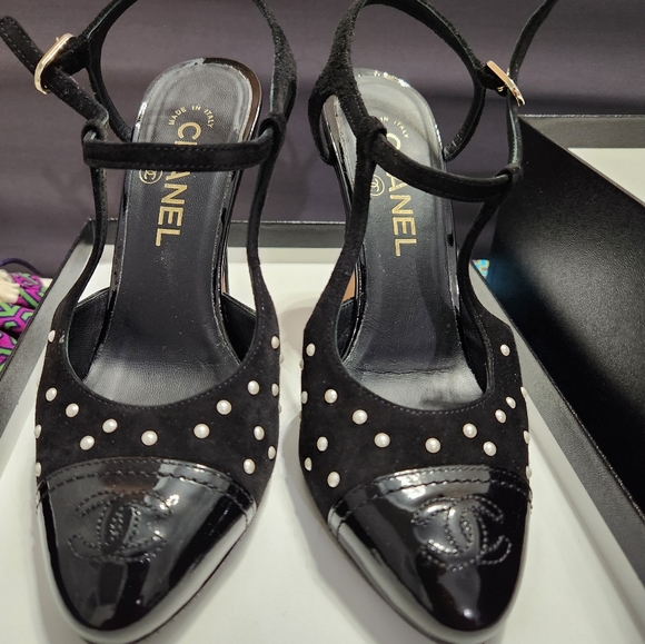 CHANEL PUMPS - Picture 2 of 8